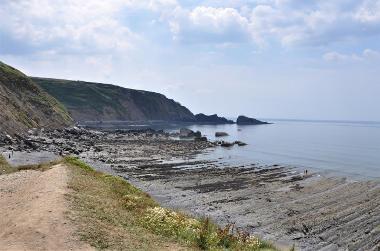 LCT 4I Shoreline platform and boulders at Welcombe Beach.