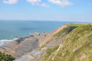 LCT 4I Sandy beach and wavecut platform on the Hartland coastline.